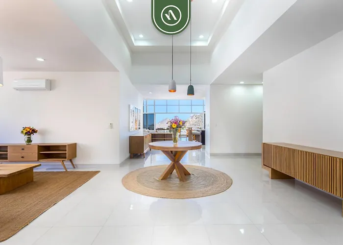 Brand New 3 Bedroom Penthouse - Oceanview Rooftop Pool * Cabo San Lucas