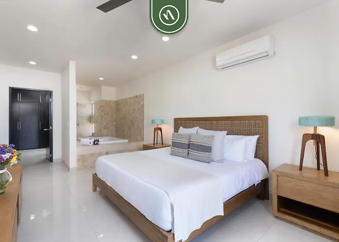 Brand New 3 Bedroom Penthouse - Oceanview Rooftop Pool Apartment Cabo San Lucas