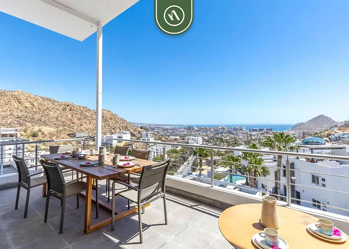 Brand New 3 Bedroom Penthouse - Oceanview Rooftop Pool