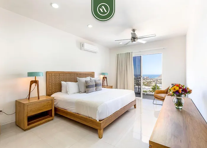 Brand New 3 Bedroom Penthouse - Oceanview Rooftop Pool *