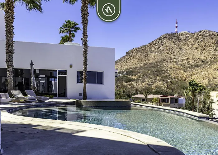 Brand New 3 Bedroom Penthouse - Oceanview Rooftop Pool Cabo San Lucas