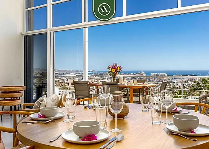 Apartment Brand New 3 Bedroom Penthouse - Oceanview Rooftop Pool