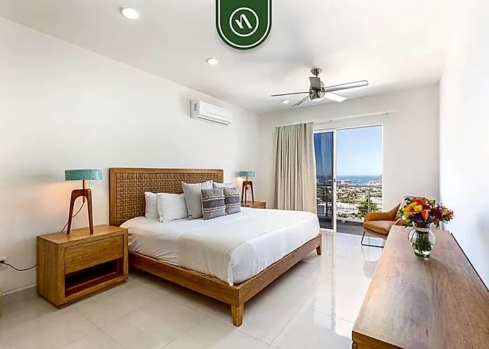 Brand New 3 Bedroom Penthouse - Oceanview Rooftop Pool * Cabo San Lucas