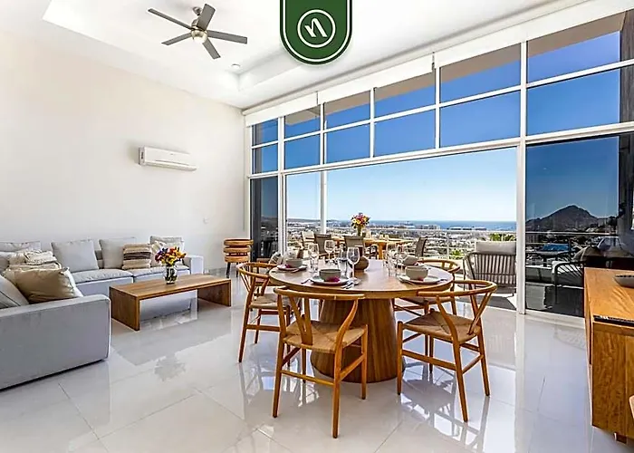 Brand New 3 Bedroom Penthouse - Oceanview Rooftop Pool Apartment