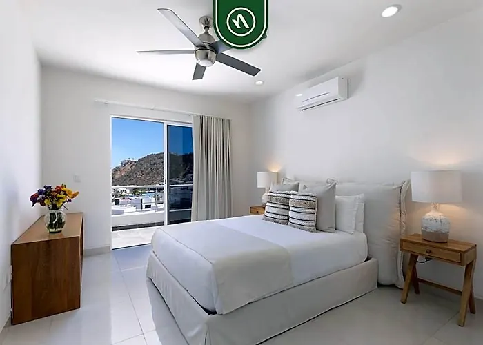 Brand New 3 Bedroom Penthouse - Oceanview Rooftop Pool Apartment Cabo San Lucas